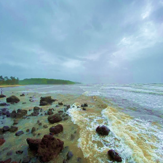 Ambolgad Vetye Beach Image 1